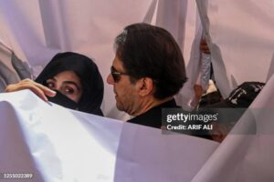 "BaniGala: The Legendary World of Imran Khan’s Residence"بنی گالہ کی دیو مالائی دنیا,ہمارے آج کے کالم کا موضوع ہے